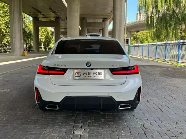BMW 3 Series — Фото автомобиля 5
