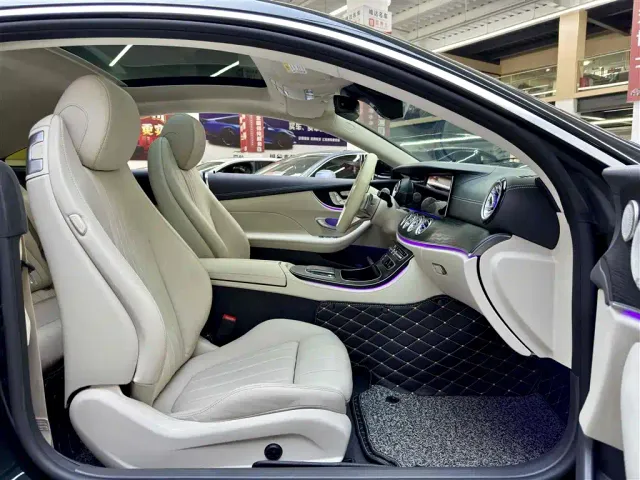 Mercedes-Benz E-Class — Фото автомобиля 5
