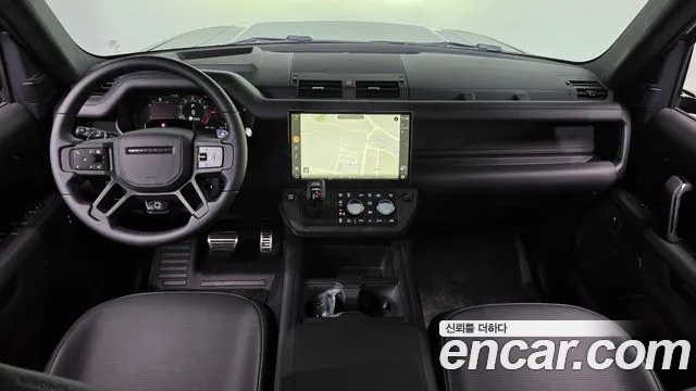 Land Rover Defender — Фото автомобиля 7