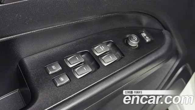 KG_Mobility_Ssangyong Rexton Новый Rexton Sport Khan Дизель 2.2 4WD — Фото автомобиля 20