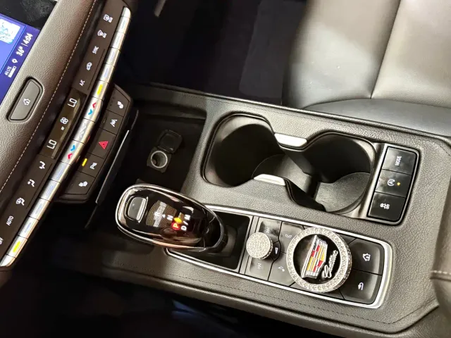 Cadillac XT4 — Фото автомобиля 13