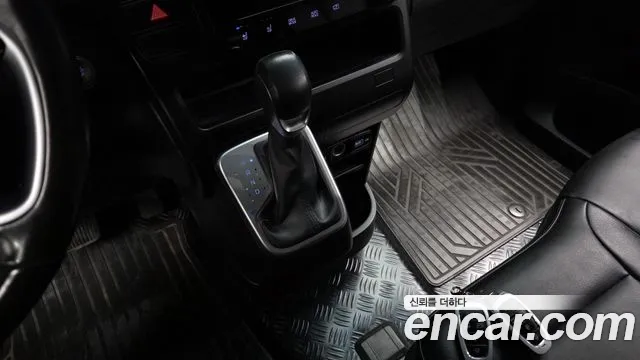 Hyundai Staria — Фото автомобиля 9