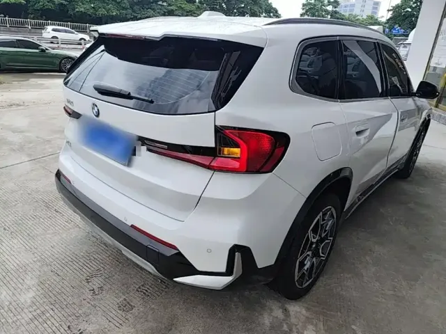 BMW X1 — Фото автомобиля 4