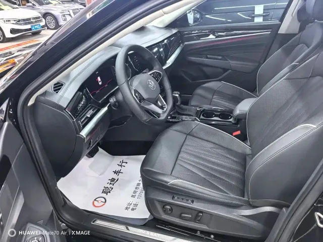 Volkswagen Passat — Фото автомобиля 4