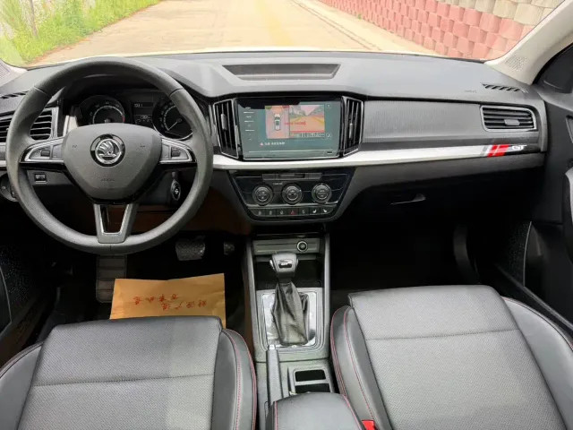 Škoda Kamiq 2021 GT 1.5L Automatic Flagship Edition — Фото автомобиля 13