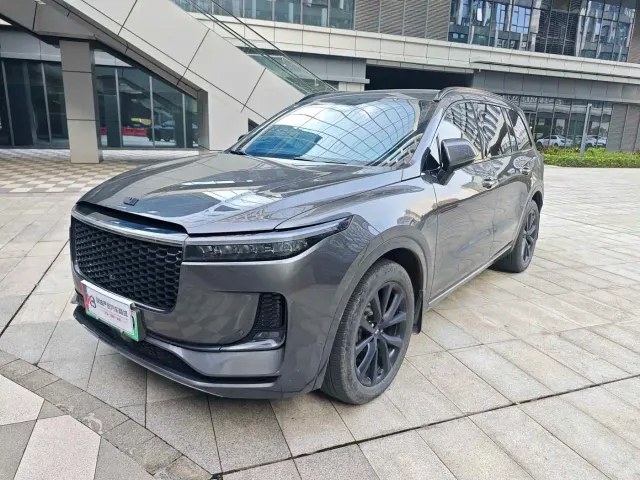 Фотография автомобиля — Li Auto ONE