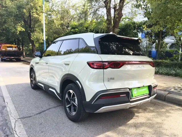 BYD Yuan UP — Фото автомобиля 4