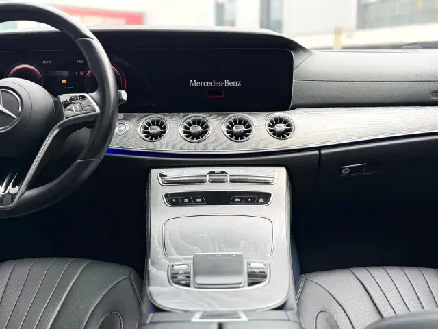 Mercedes-Benz CLS-Class — Фото автомобиля 5