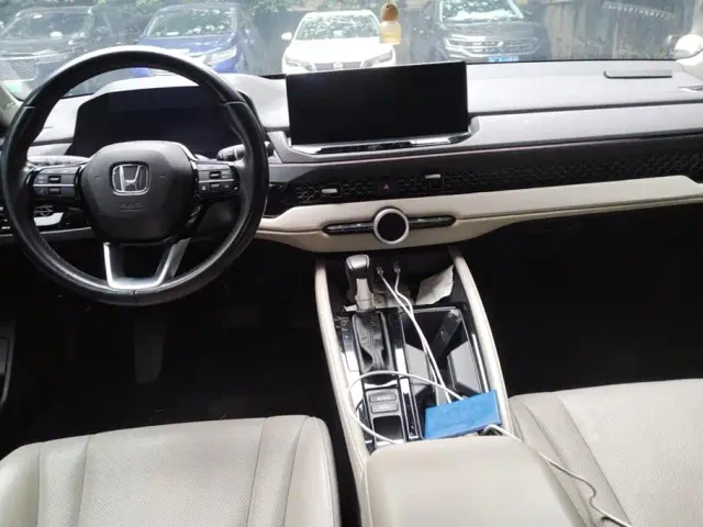 Honda Accord — Фото автомобиля 12