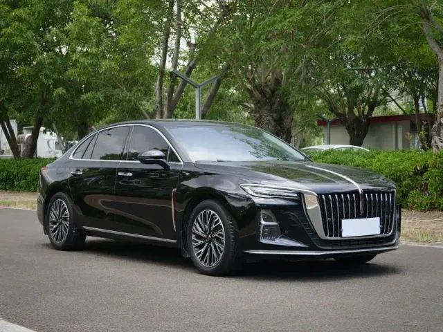 Hongqi H5 — Фото автомобиля 3