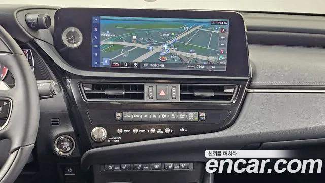 Lexus ES 7th Gen — Фото автомобиля 27