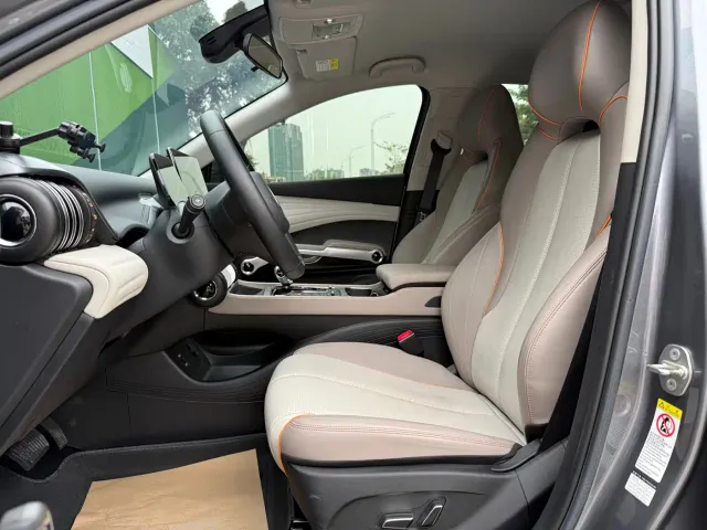BYD Yuan PLUS — Фото автомобиля 11