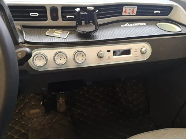 Wuling Hongguang Mini EV — Фото автомобиля 12
