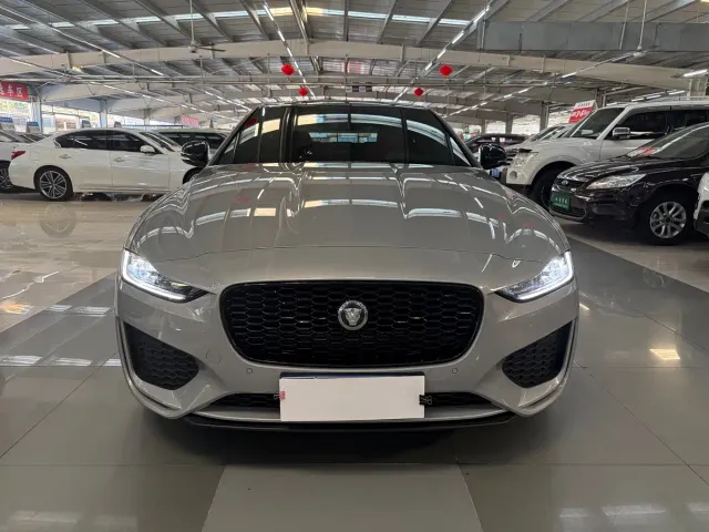 Jaguar XEL — Фото автомобиля 2