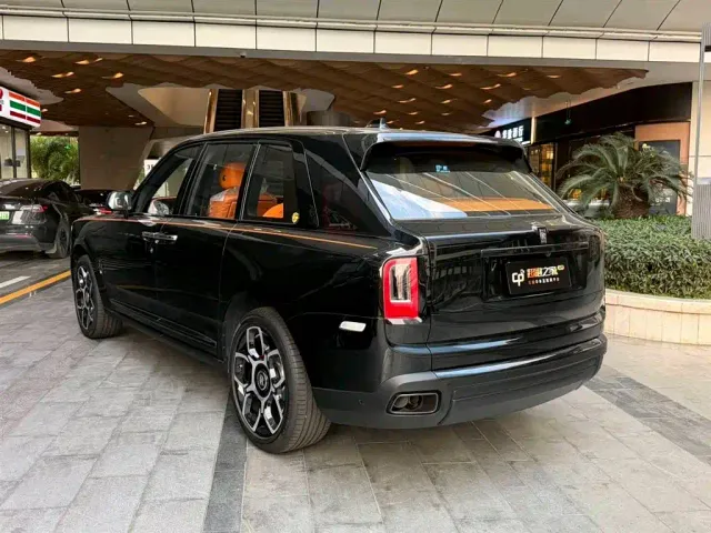 Rolls-Royce Cullinan — Фото автомобиля 4