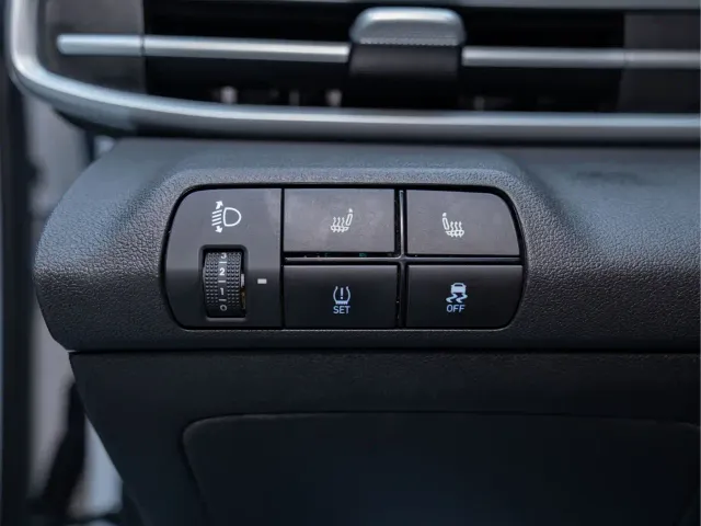 Hyundai Elantra — Фото автомобиля 4