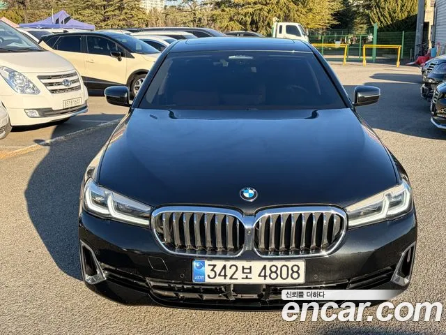 BMW 5-Series — Фото автомобиля 2