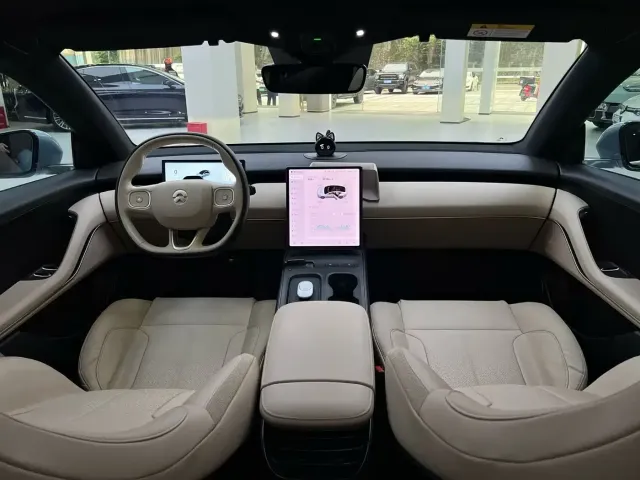 Nio ET5 — Фото автомобиля 17