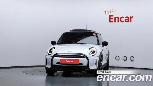 MINI Cooper — Фото автомобиля 3