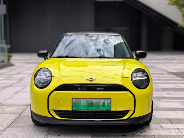 MINI Cooper — Фото автомобиля 2
