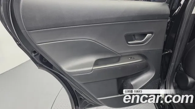 Hyundai Kona SX2 — Фото автомобиля 14