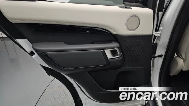 Land Rover Discovery — Фото автомобиля 7