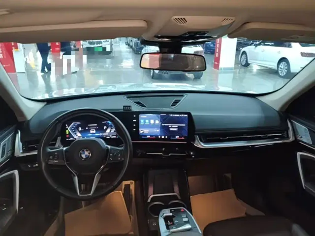 BMW X1 — Фото автомобиля 9