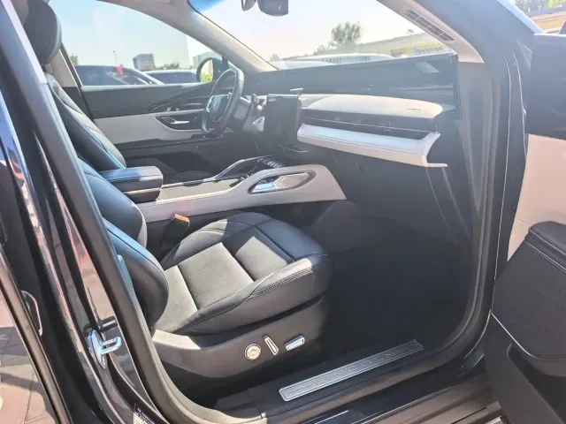 Lincoln Nautilus 2023 2.0T 4WD Premium Hybrid Edition — Фото автомобиля 9