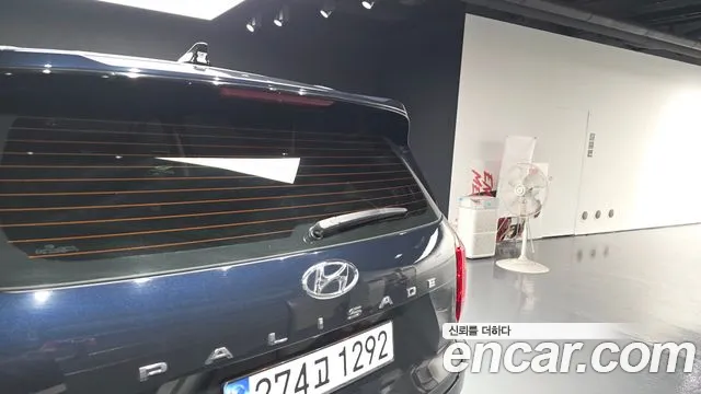 Hyundai Palisade Palisade Дизель 2.2 2WD — Фото автомобиля 30