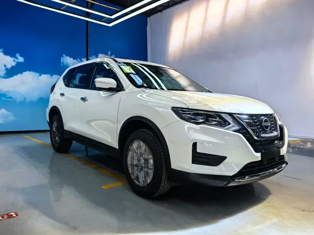 Фотография автомобиля — Nissan X-Trail