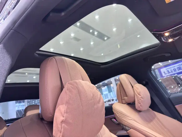Mercedes-Benz E-Class — Фото автомобиля 13