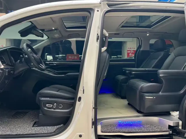 GAC Trumpchi M8 — Фото автомобиля 13