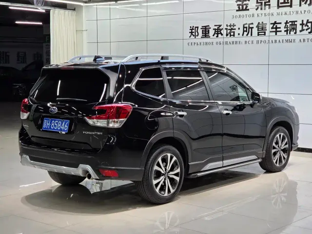 Subaru Forester — Фото автомобиля 6