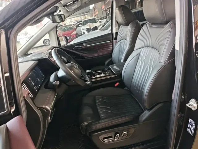 GAC Trumpchi M8 — Фото автомобиля 14