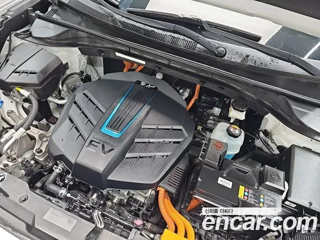 Kia Niro — Фото автомобиля 5