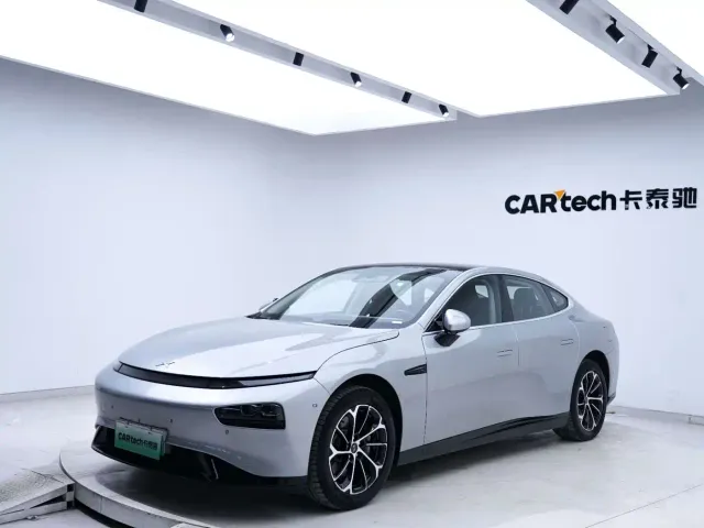 Xpeng P7 — Фото автомобиля 2