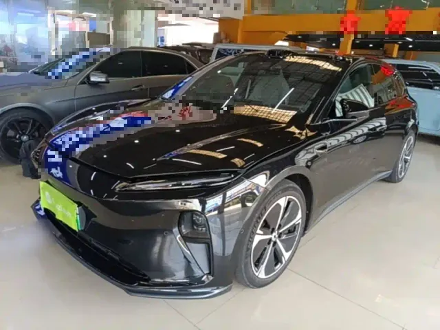 Фотография автомобиля — Nio ET5 Touring