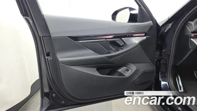 BMW i5 G60 — Фото автомобиля 13