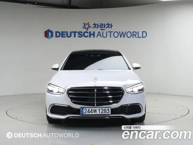 Mercedes-Benz S-Class — Фото автомобиля 3