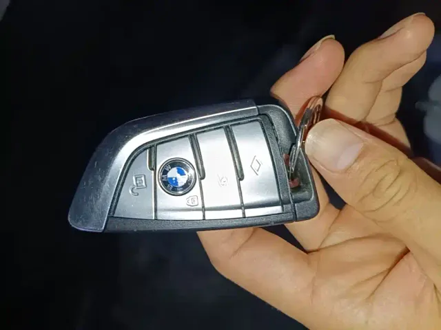 BMW 5 Series — Фото автомобиля 8