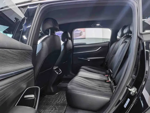 Changan Qiyuan A07 — Фото автомобиля 6