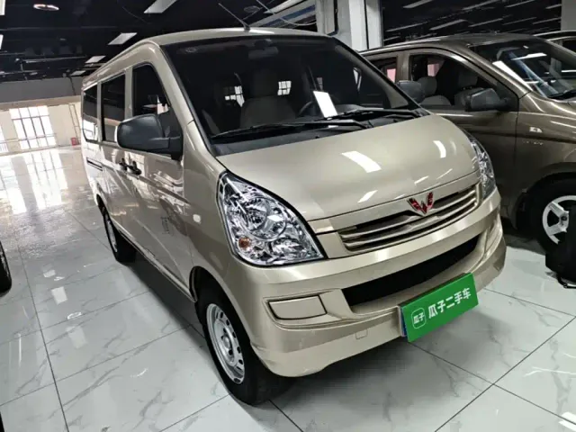 Wuling Rongguang S — Фото автомобиля 3