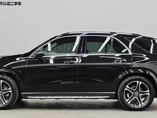 Mercedes-Benz GLE-Class — Фото автомобиля 24