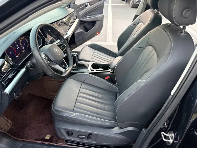 Volkswagen Passat — Фото автомобиля 8