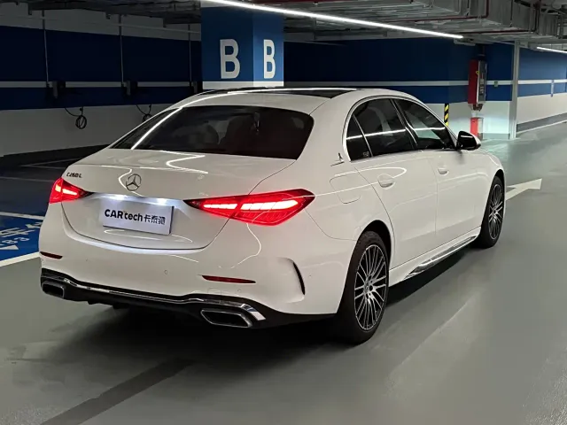 Mercedes-Benz C-Class — Фото автомобиля 18