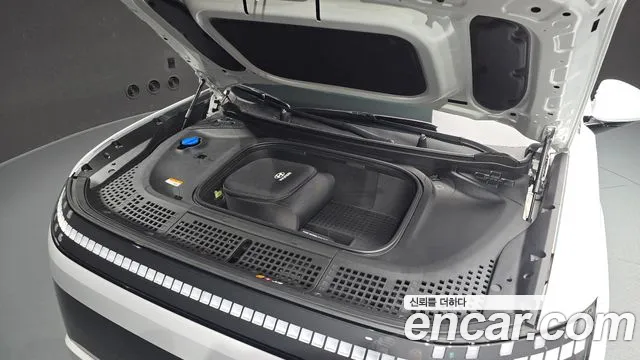 Hyundai Ioniq 9 — Фото автомобиля 9