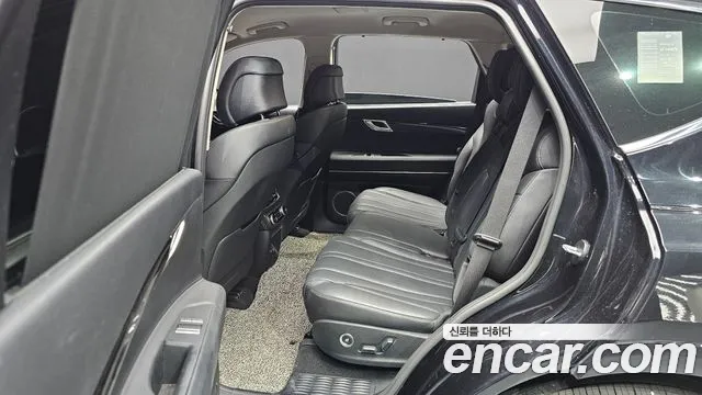 Genesis GV80 2.5T Бензин AWD — Фото автомобиля 13