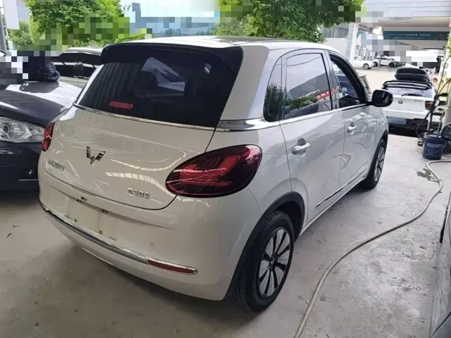Wuling Bingo — Фото автомобиля 6