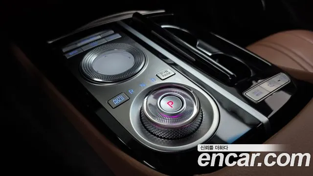 Genesis G80 Бензин 2.5 турбо AWD — Фото автомобиля 4