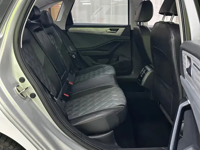Volkswagen Sagitar — Фото автомобиля 14